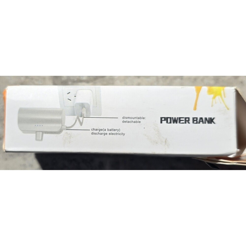 Akiisolo 5000mAh Power Bank (Lighting & UBS-C Charging) White - Picture 5 of 5